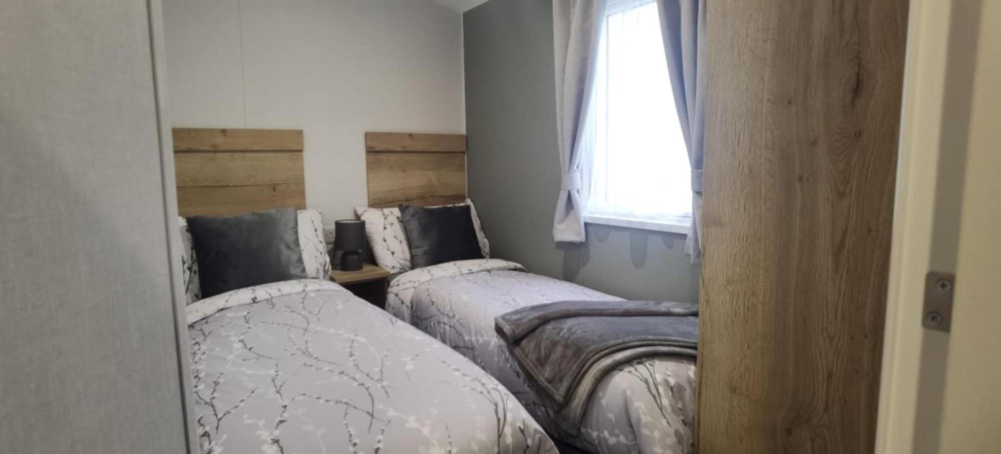 Big Boss Caravan-Camber Sands, Free Wi-Fi, Netflix, Parking 外观 照片
